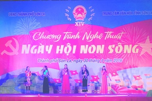 Chương trình nghệ thuật "Ngày Hội non sông"