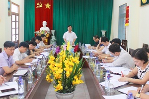 Thường trực UBND tỉnh làm việc với Sở Y tế