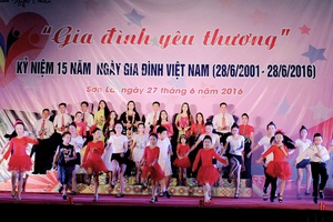 Chương trình nghệ thuật “Gia đình yêu thương”