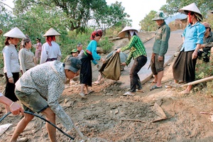 Công tác xây dựng Đảng ở xã vùng cao É Tòng