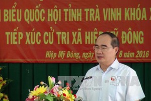 Chủ tịch MTTQ Việt Nam tiếp xúc cử tri tại Trà Vinh