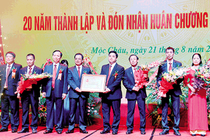 Quỹ Tín dụng nhân dân thị trấn Nông trường Mộc Châu: Kỷ niệm 20 năm thành lập và đón nhận Huân chương Lao động hạng Nhất