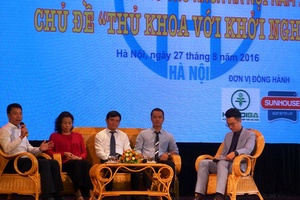 Giao lưu “Thủ khoa với khởi nghiệp”