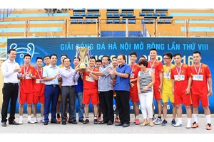 Bế mạc Giải Bóng đá Hà Nội mở rộng lần thứ VIII - HANOISME CUP 2016