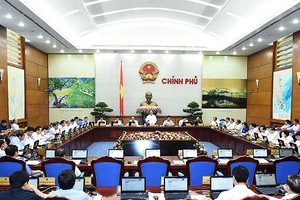 Phiên họp Chính phủ thường kỳ tháng 8: Tình hình kinh tế-xã hội tiếp tục chuyển biến tích cực
