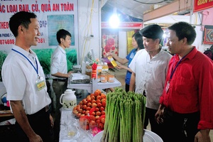 Khai mạc Hội chợ quốc tế vùng Tây Bắc - Sơn La năm 2016