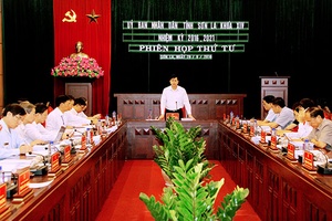 Phiên họp thứ tư UBND tỉnh khóa XIV