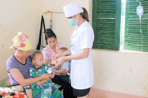 Phòng khám Đa khoa khu vực Phiêng Khoài: Nỗ lực chăm sóc sức khỏe người bệnh