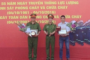 Trao giải và khai mạc triển lãm ảnh về phòng cháy, chữa cháy và cứu nạn, cứu hộ