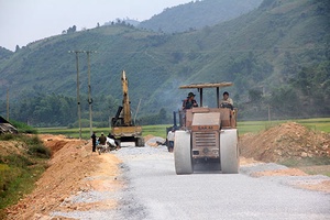 Đường về Sam Kha