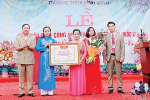 Trường THCS Bình Minh: Đón nhận Bằng công nhận trường đạt chuẩn Quốc gia   