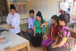 Chiềng Đông nhiều giải pháp phòng chống HIV/AIDS