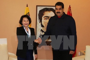 Chủ tịch Quốc hội Nguyễn Thị Kim Ngân hội kiến Tổng thống Venezuela