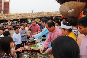 “Chào năm mới 2017” tại Làng Văn hóa – Du lịch các dân tộc Việt Nam