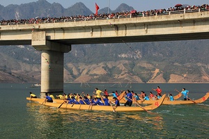 Thêm điểm nhấn cho du lịch vùng hồ   