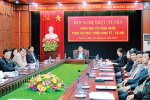 Hội nghị trực tuyến toàn quốc: Khoa học và công nghệ phục vụ phát triển kinh tế, xã hội; Triển khai công tác bảo đảm trật tự ATGT năm 2017
