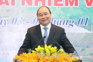 Thủ tướng Nguyễn Xuân Phúc: EVN cần tiếp tục là tập đoàn Nhà nước giữ vai trò chủ đạo trong cung cấp điện quốc gia