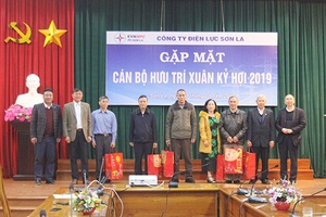 Công ty Điện lực Sơn La: Gặp mặt cán bộ hưu trí xuân Kỷ Hợi năm 2019