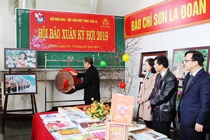 Hội Báo xuân Kỷ Hợi 2019