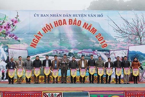 “Ngày hội Hoa đào” huyện Vân Hồ năm 2019
