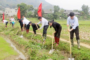 Thuận Châu ra quân làm thủy lợi 