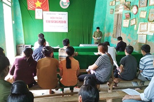 Nhiều hoạt động thiết thực giúp đỡ xã khó khăn