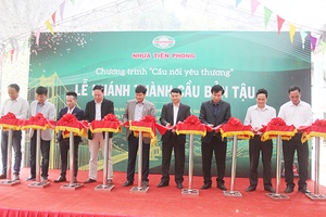 Khánh thành cầu treo bản Tậu