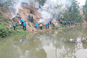 Huyện Đoàn Sốp Cộp: Chương trình “Ngày thứ bảy tình nguyện, ngày chủ nhật xanh”