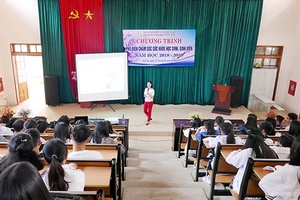 Trường Đại học Tây Bắc: Phổ biến chăm sóc sức khỏe học sinh, sinh viên năm học 2018-2019