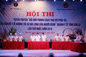 Sở Y tế Sơn La: Hội thi Tuyên truyền “Đổi mới phong cách, thái độ phục vụ của cán bộ y tế hướng tới sự hài lòng của người bệnh”
