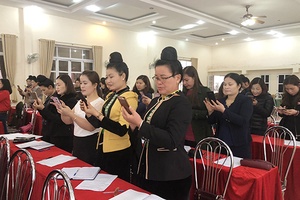 Nhắn tin ủng hộ Chương trình “Đồng hành cùng phụ nữ biên cương”