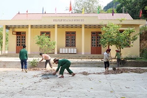 Học tập và làm theo Bác ở Chi bộ bản Song Ho