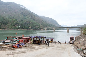 Cuộc sống đôi bờ Đà giang: Kỳ II: Tình đất, tình người vùng ven sông