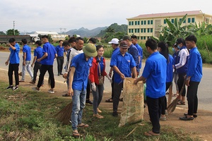 Huyện Đoàn Mai Sơn: Phát động hưởng ứng phong trào “Chống rác thải nhựa” năm 2019