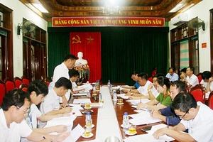 Tổ công tác 1169 (UBND tỉnh): Làm việc với Thường trực UBND huyện Yên Châu và Mai Sơn