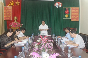 Họp thẩm định bài viết tham dự Cuộc thi báo chí viết về tấm gương “ Dân vận khéo”