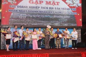Gặp mặt các doanh nghiệp trên địa bàn Thành phố