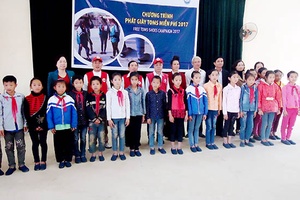 Cầu nối giúp hộ nghèo, hoàn cảnh khó khăn vươn lên 