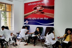Ngày hội hiến máu  "Giọt hồng yêu thương"