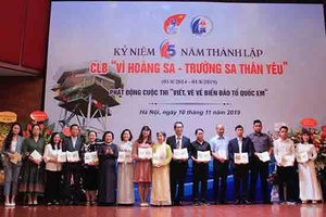 Nỗ lực vì Hoàng Sa, Trường Sa thân yêu