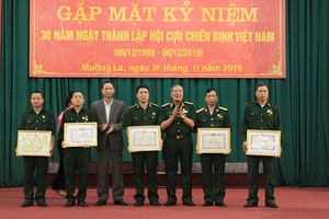 Hội CCB Mường La:  Gặp mặt kỷ niệm 30 năm Ngày thành lập Hội Cựu chiến binh Việt Nam
