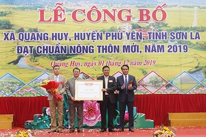 UBND huyện Phù Yên: Lễ công bố xã Quang Huy đạt chuẩn nông thôn mới