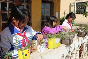 Trường THCS Púng Bánh chung tay phòng, chống rác thải nhựa