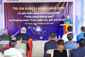 Khánh thành công trình thanh niên “Thắp sáng đường quê” và Chương trình “Trao niềm tin, gửi yêu thương”