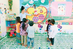 Yên bình bản tái định cư Tà Cọ