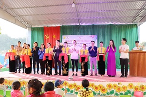 Lễ khánh thành công trình thanh niên phòng lớp học