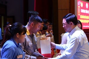 Đảng, Nhà nước luôn đặc biệt quan tâm tới người nghèo, gia đình chính sách