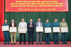 Thành phố: Tổng kết công tác quốc phòng, quân sự địa phương năm 2020