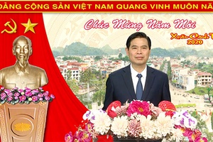 Đồng chí Chủ tịch UBND tỉnh Sơn La chúc mừng năm mới Canh Tý