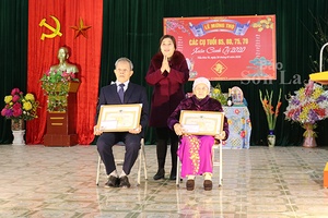 Tiểu khu 19, thị trấn Hát Lót: Tổ chức Lễ mừng thọ cho 11 cụ 